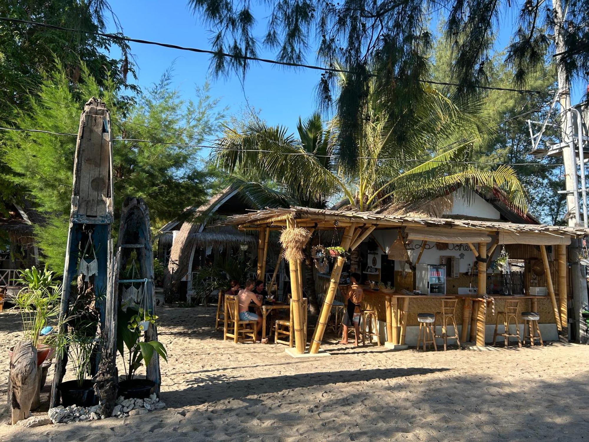La Boheme Hotel Gili Air Exterior photo